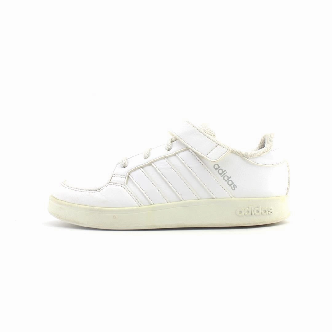ADIDAS . White Low Top Sneakers