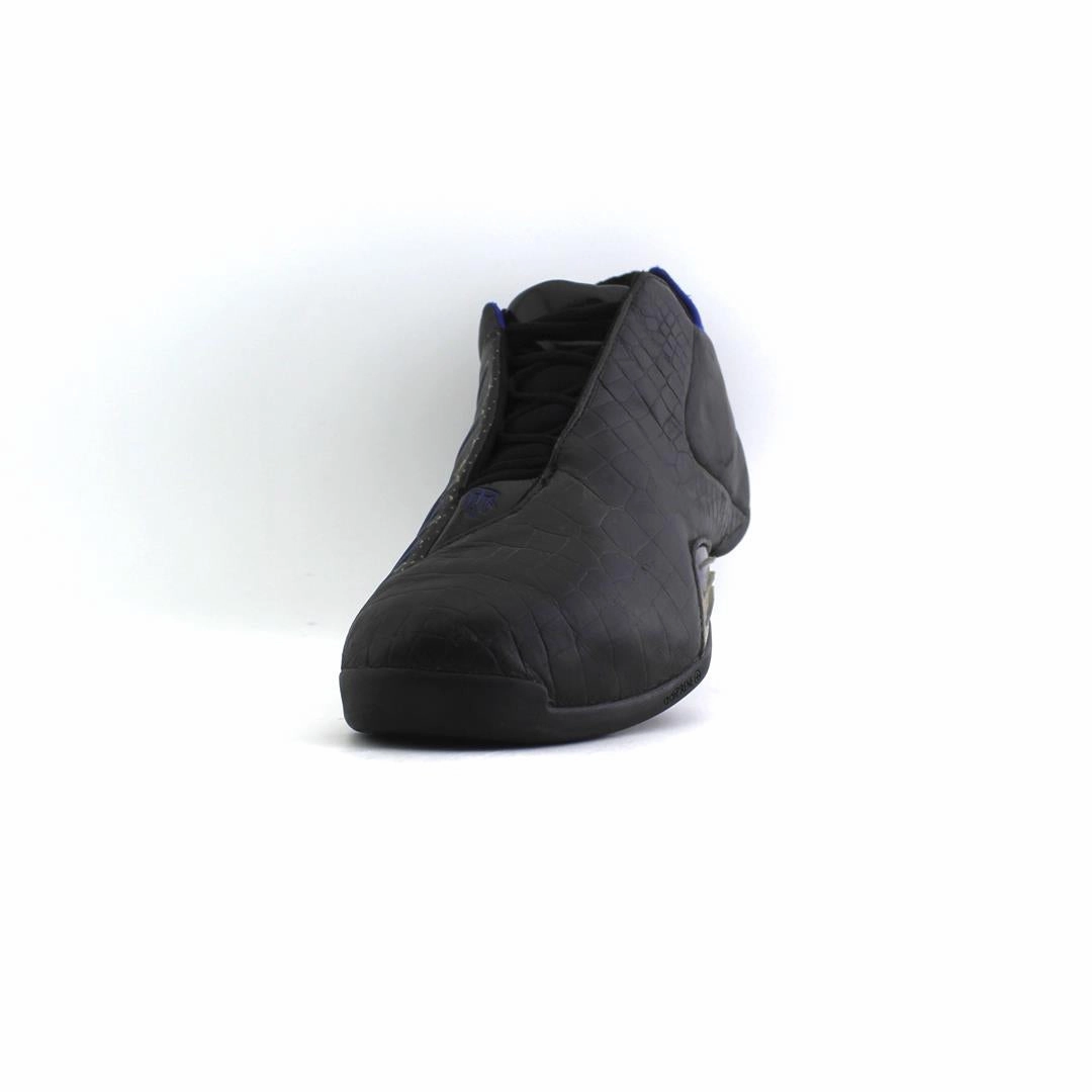 Slip On Leather Casual Shoes ADIDAS .