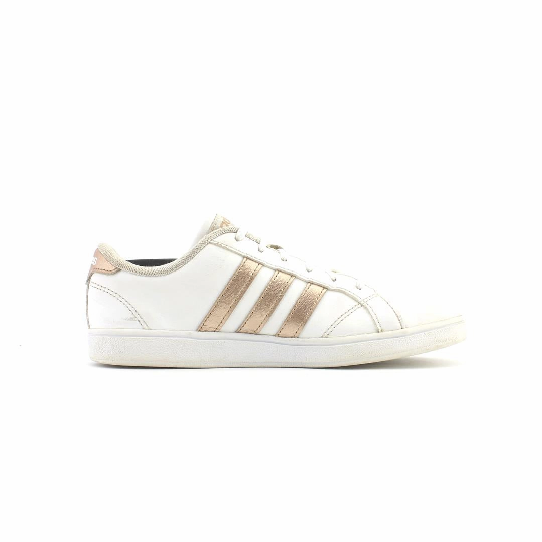 Comfy Sneakers ADIDAS .