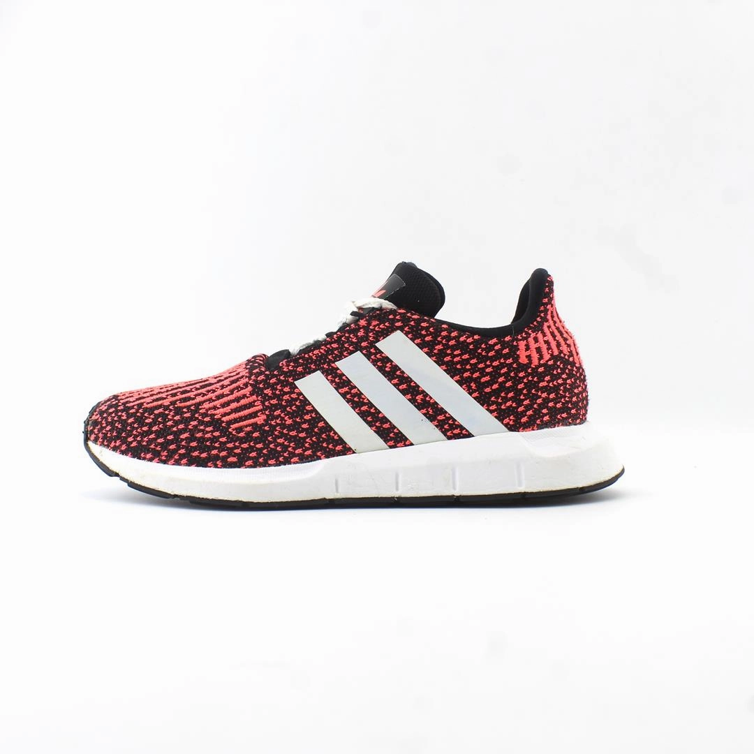 ADIDAS . Dancing Sneakers