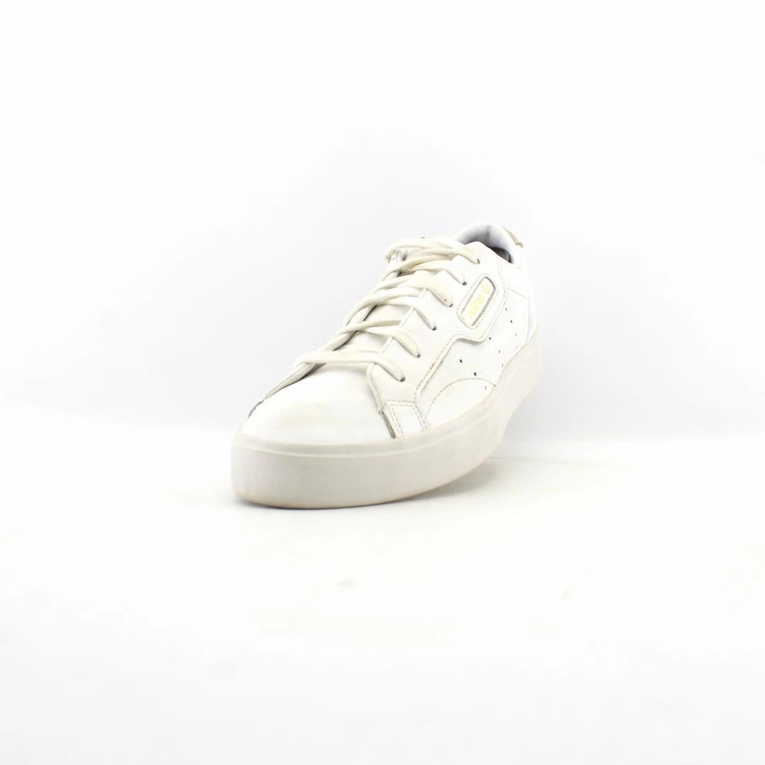 ADIDAS . Mens Leather Casual Shoes