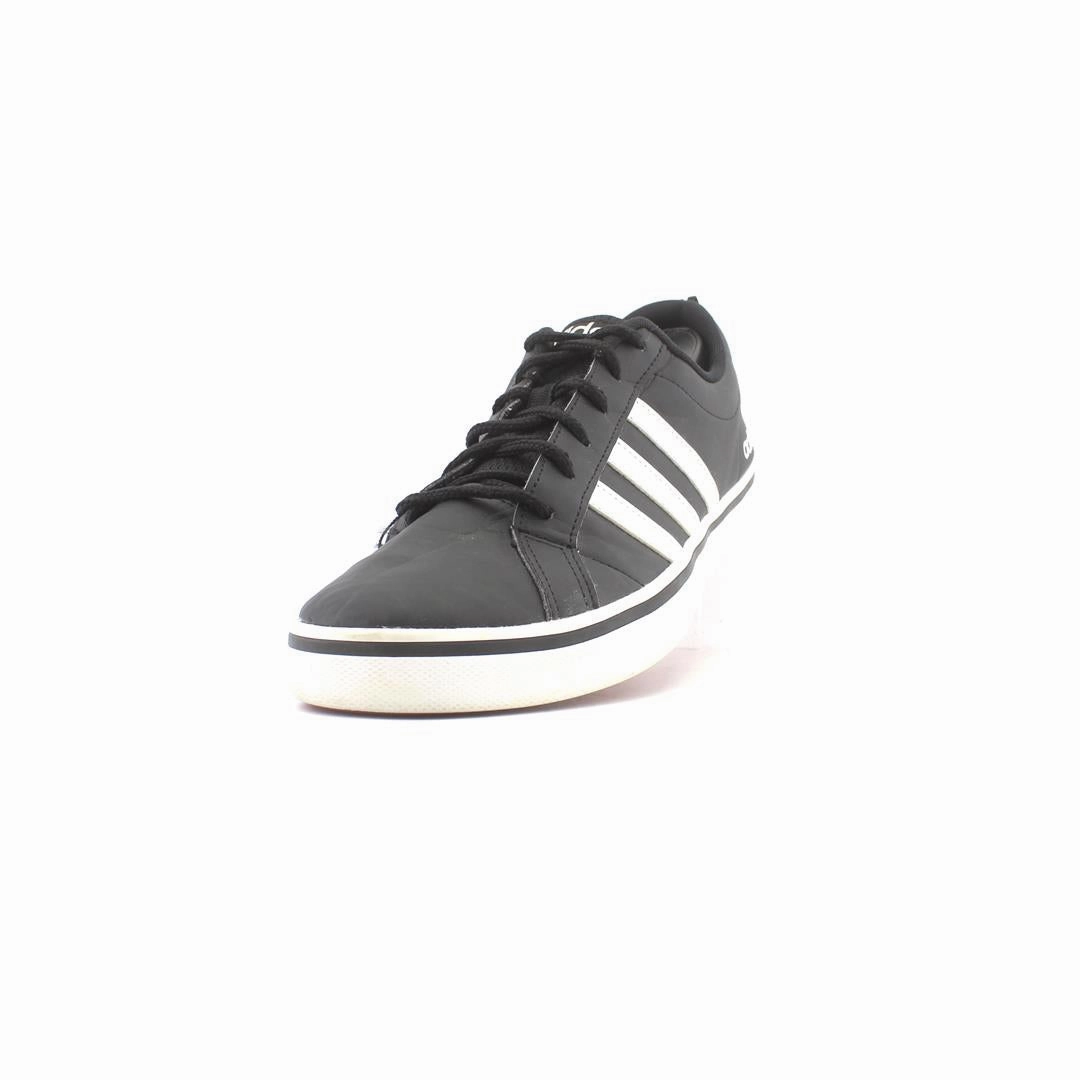 Blazer Low 77 Jumbo Se Varsity Casual Shoes ADIDAS .