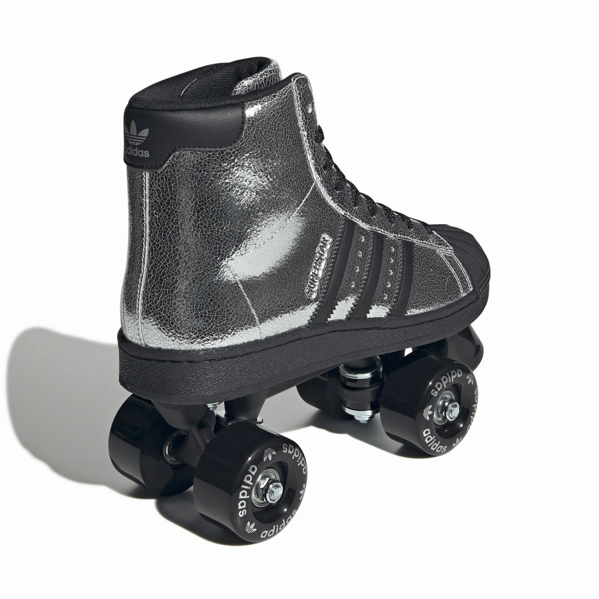 adidas Superstar 82 Rollerskate Grey/Silver Metallic/Core Black/Footwear White JH5522 Adidas Lightstrike Basketball Shoes