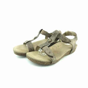 AETREX . Shoe Brands Casual