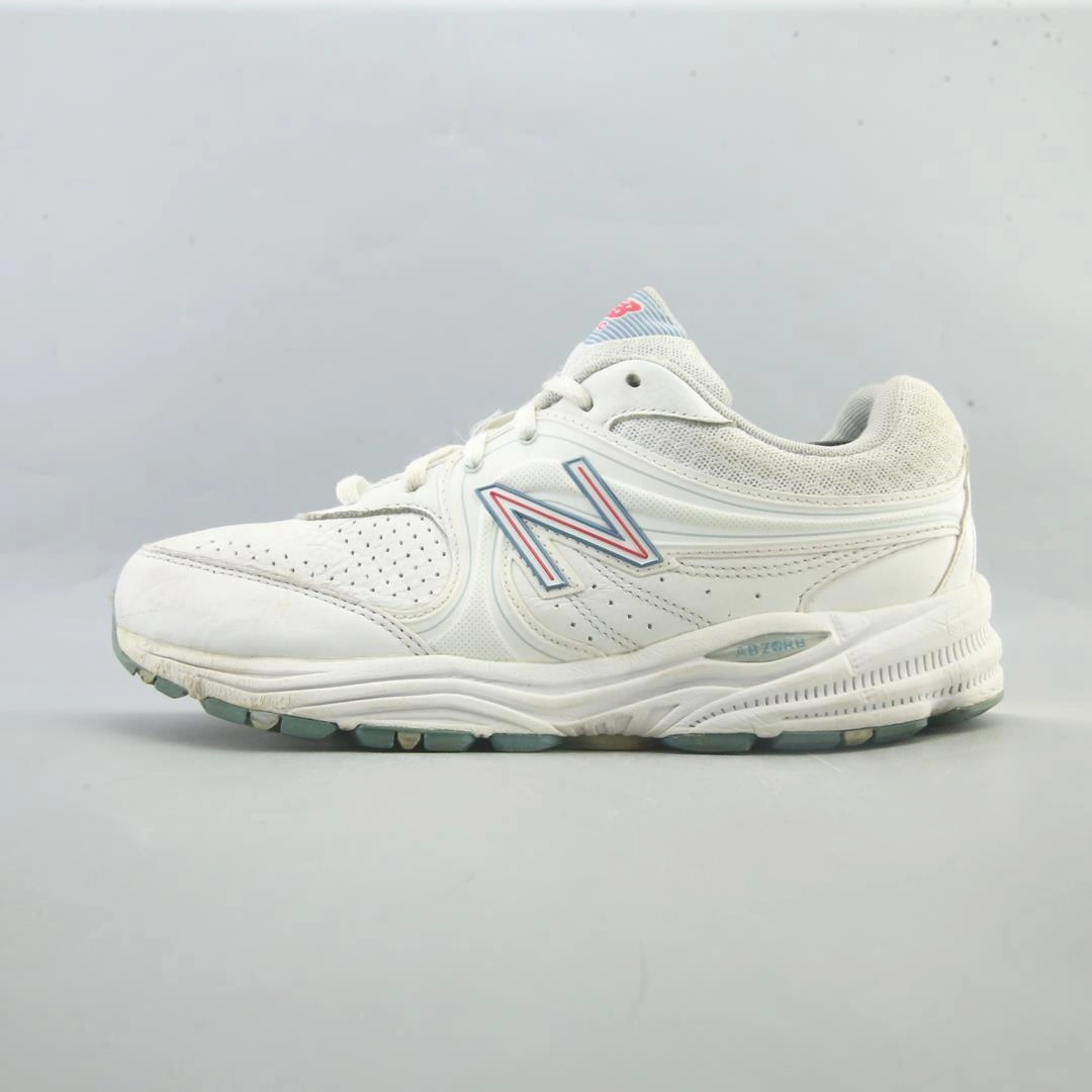 NEW BALANCE 840 New Balance 990 Review