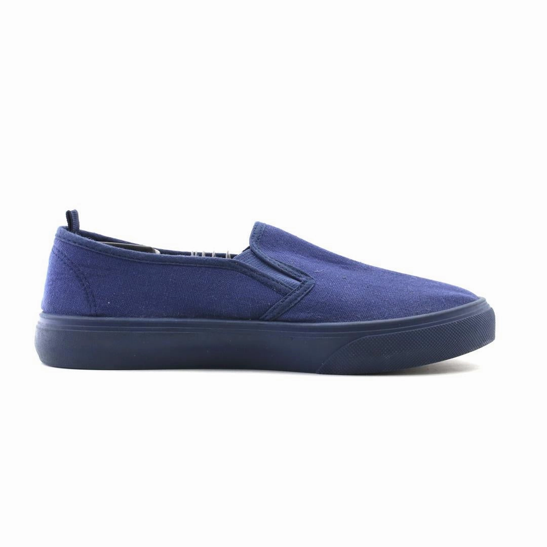 TAKE A WALK . Casual Shoes Size 13