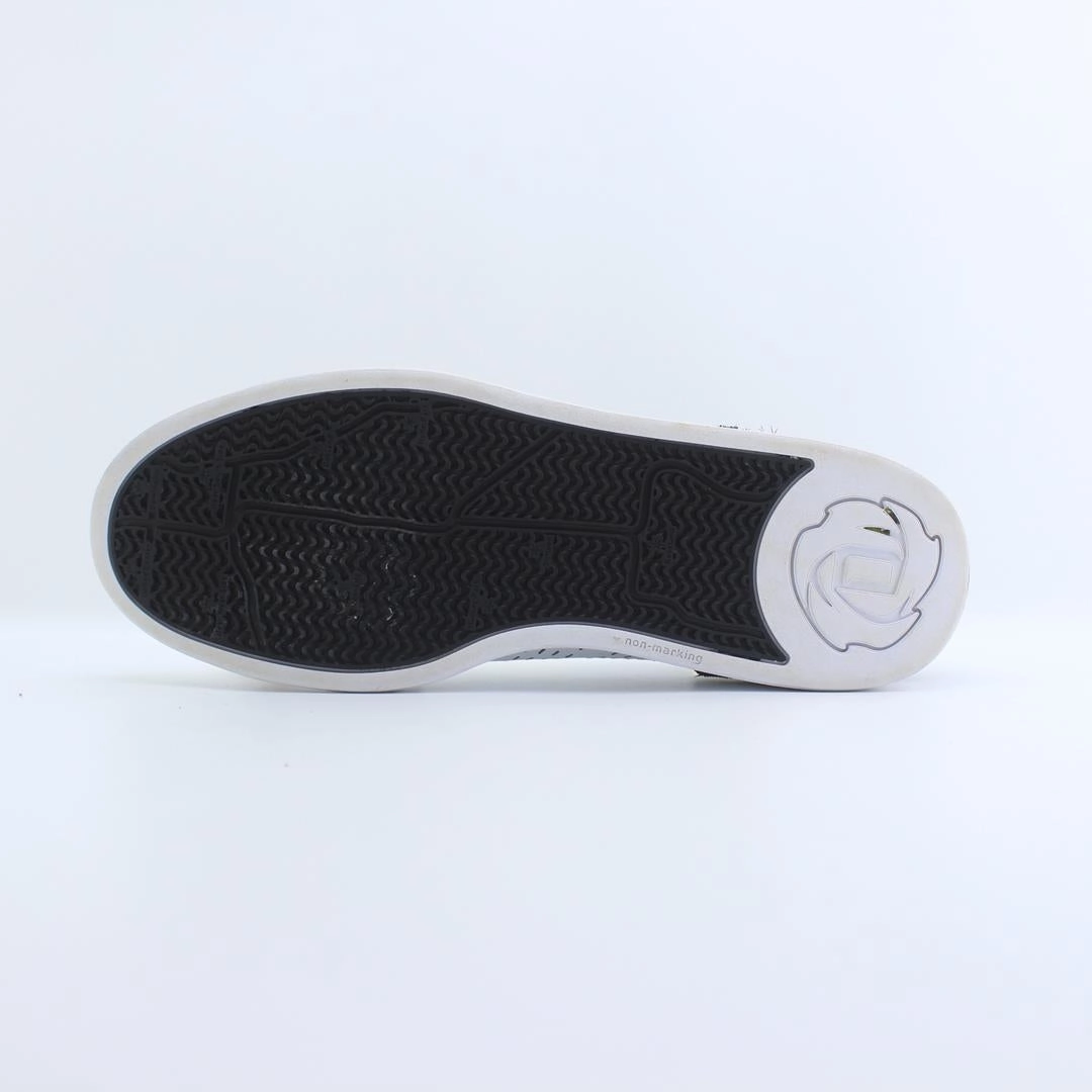 Zero Heel Drop Casual Shoes ADIDAS .