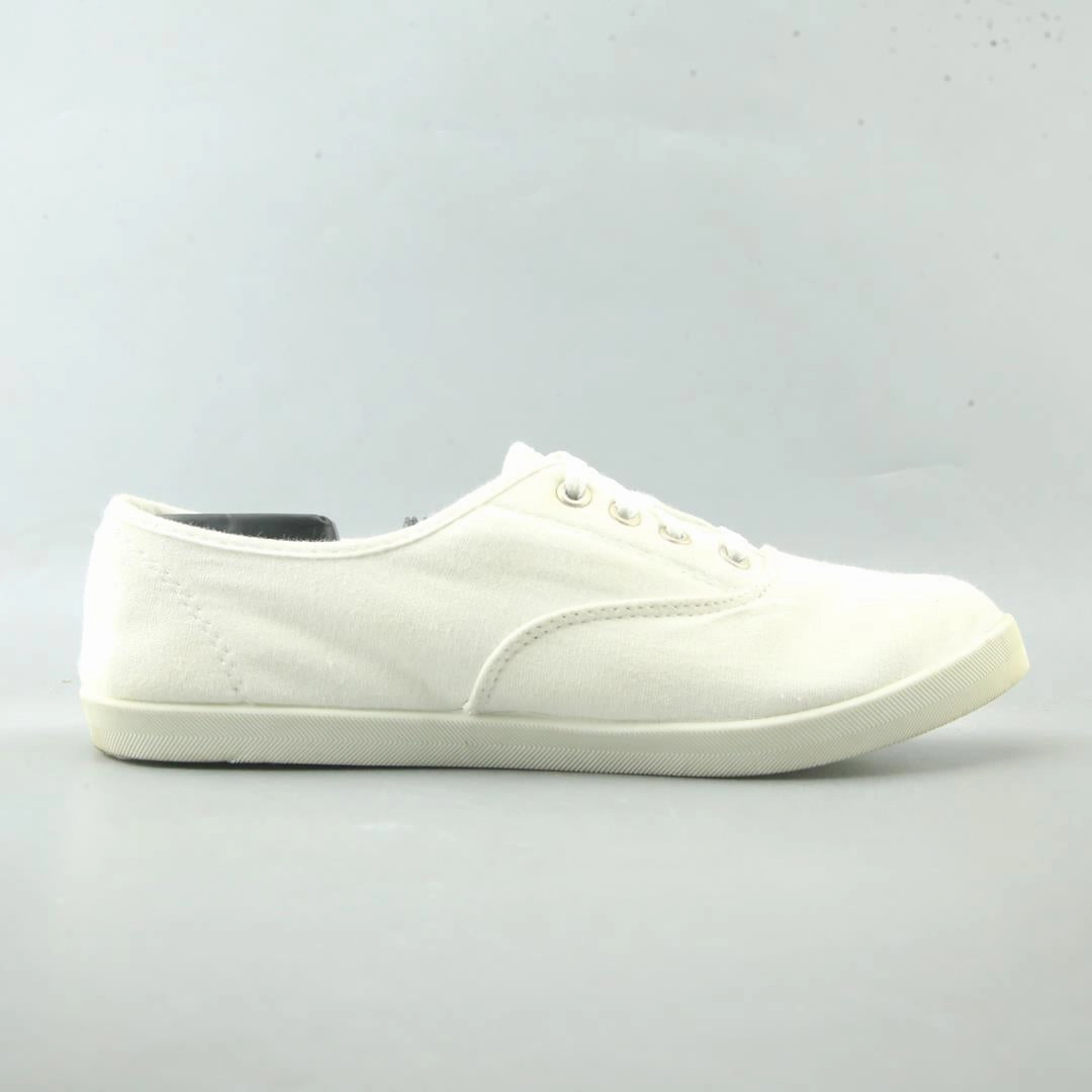 AMERICAN BRAND . Casual Shoes To Style With A Suit