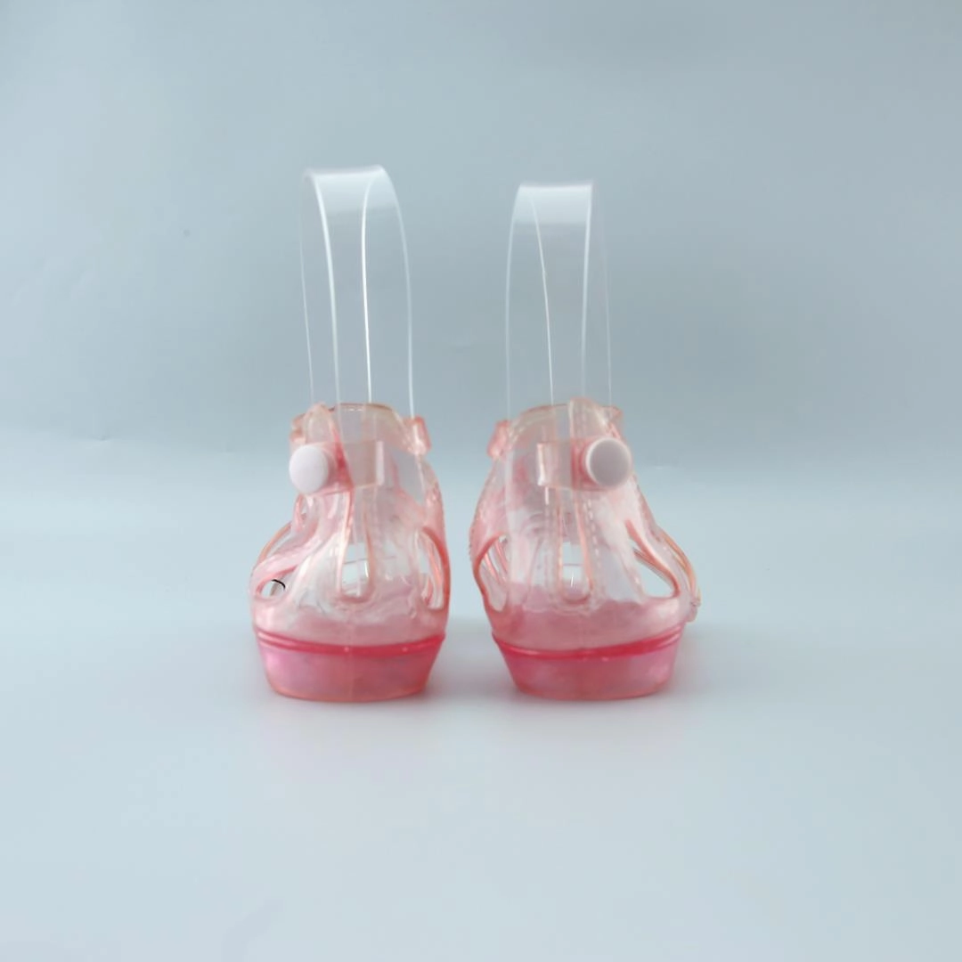 AMERICAN BRAND . 1970s Platform Sandals