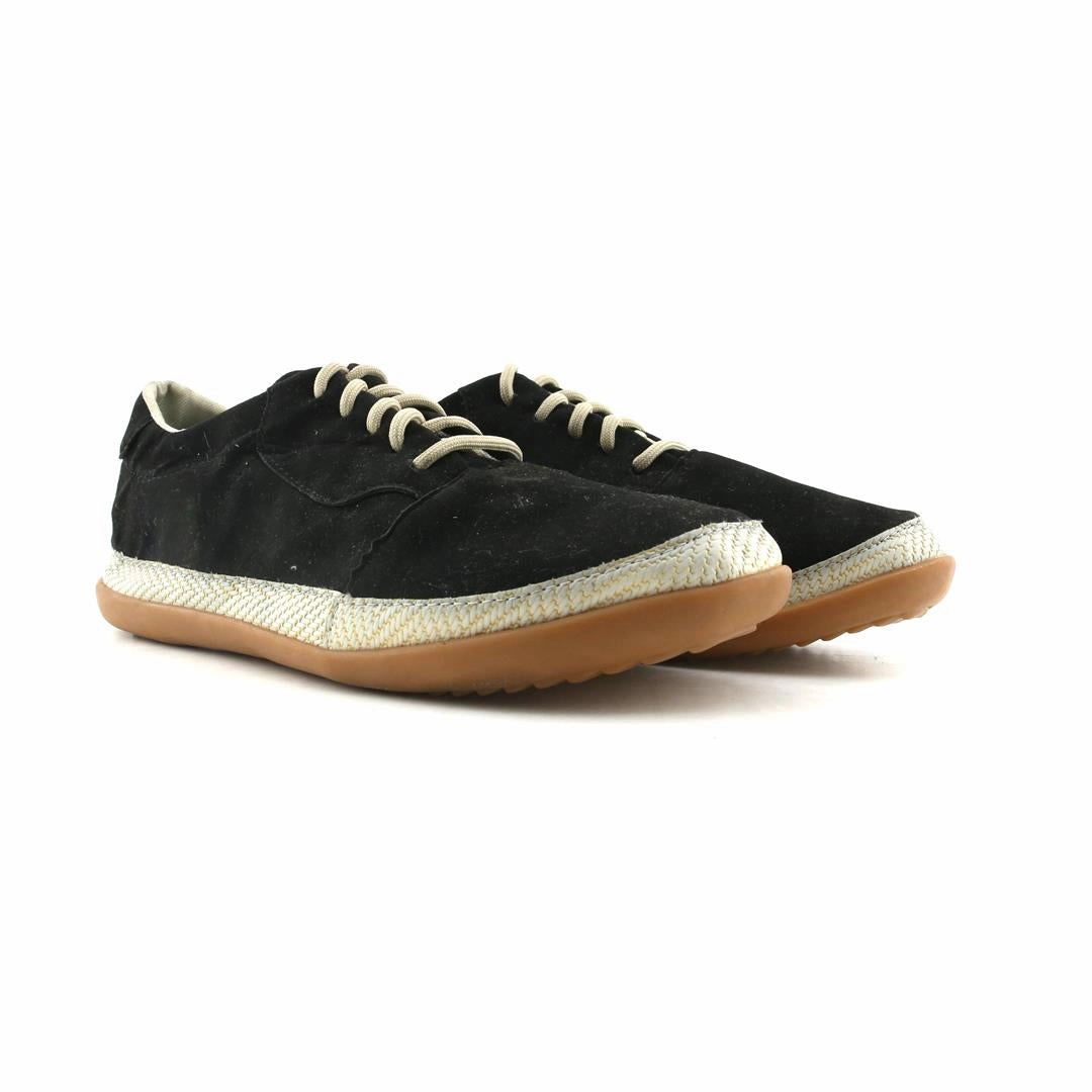 Wide Toe Box Casual Shoes AMERICAN BRAND .