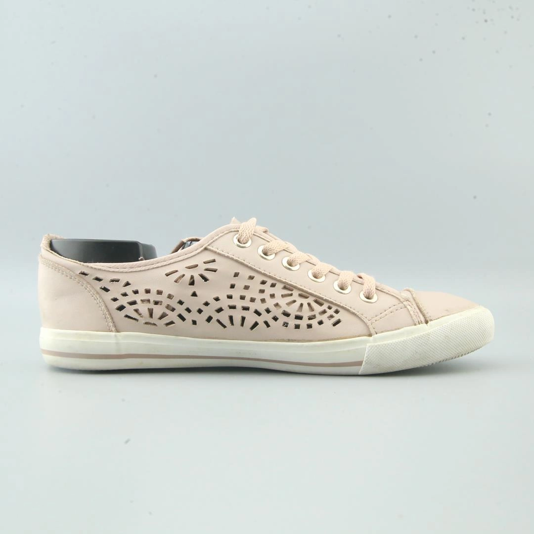 Casual Rubber Sole Shoes AMERICAN BRAND .