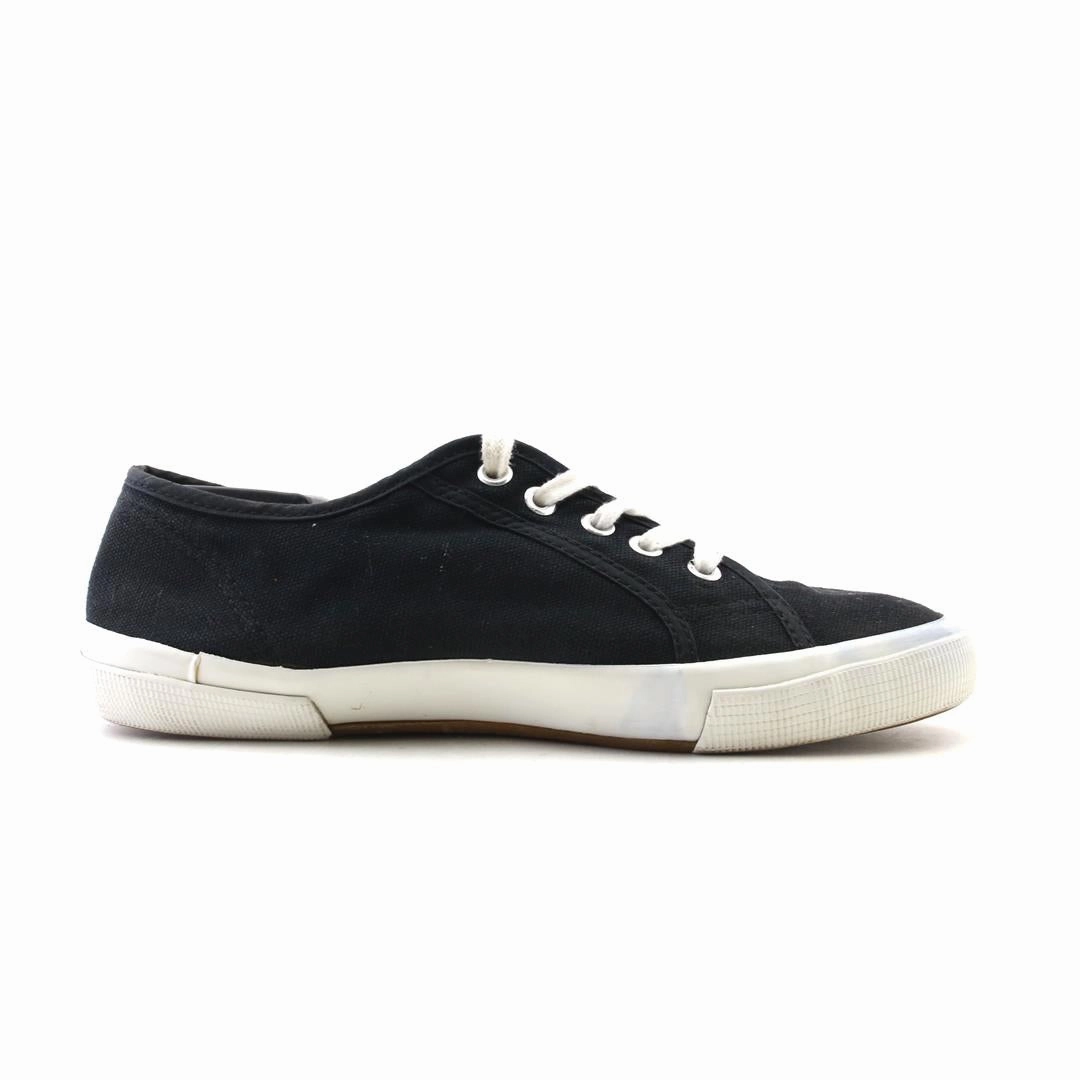 Textured Slip On Casual Shoes AMERICAN BRAND .