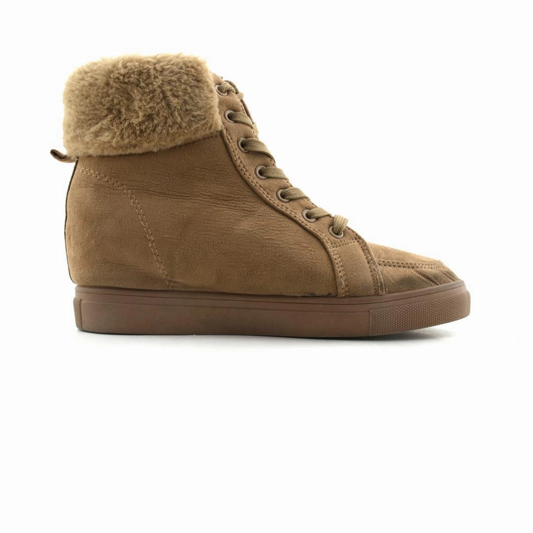 Best Supportive Casual Shoes AMERICAN BRAND .