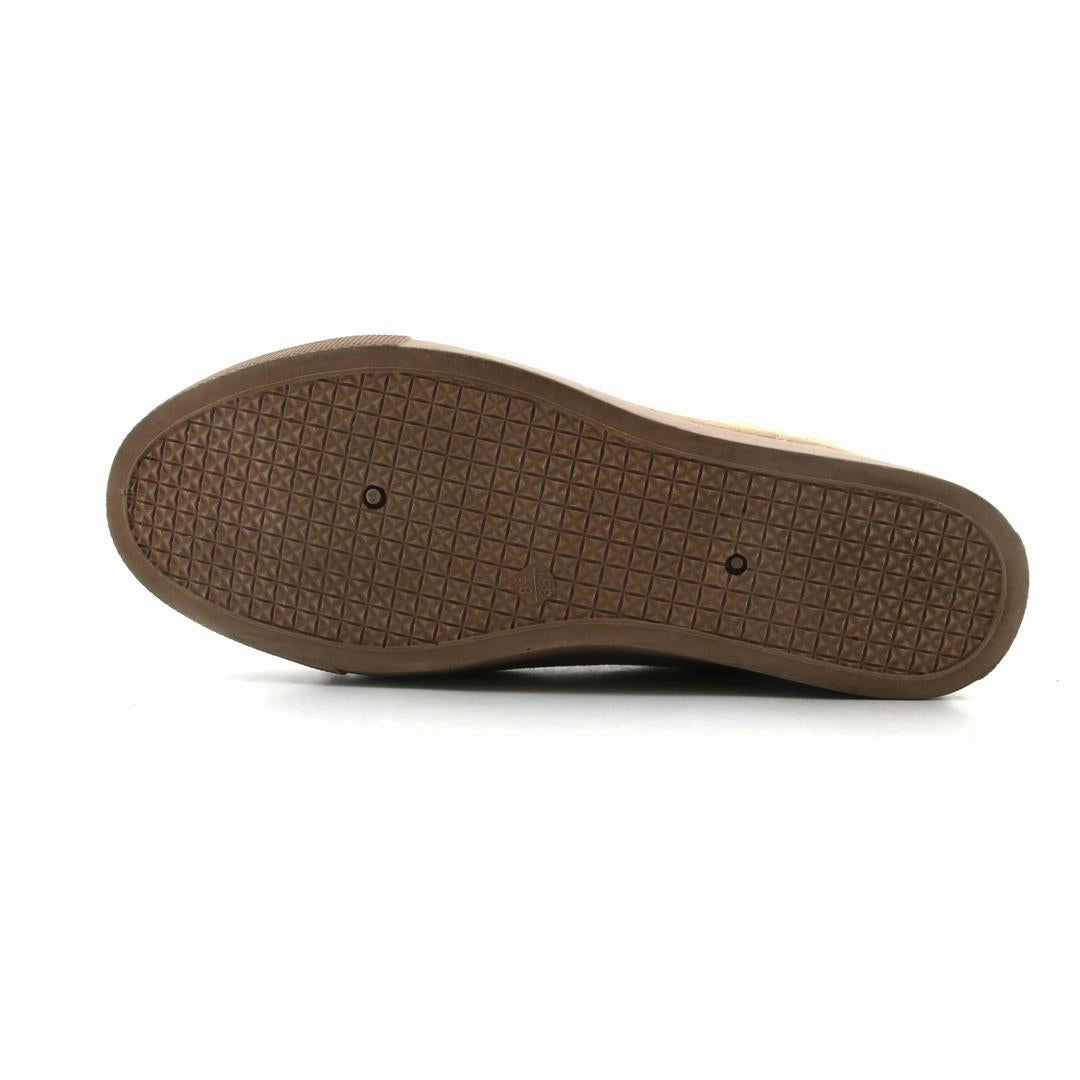 AMERICAN BRAND . Casual Clarks Shoes