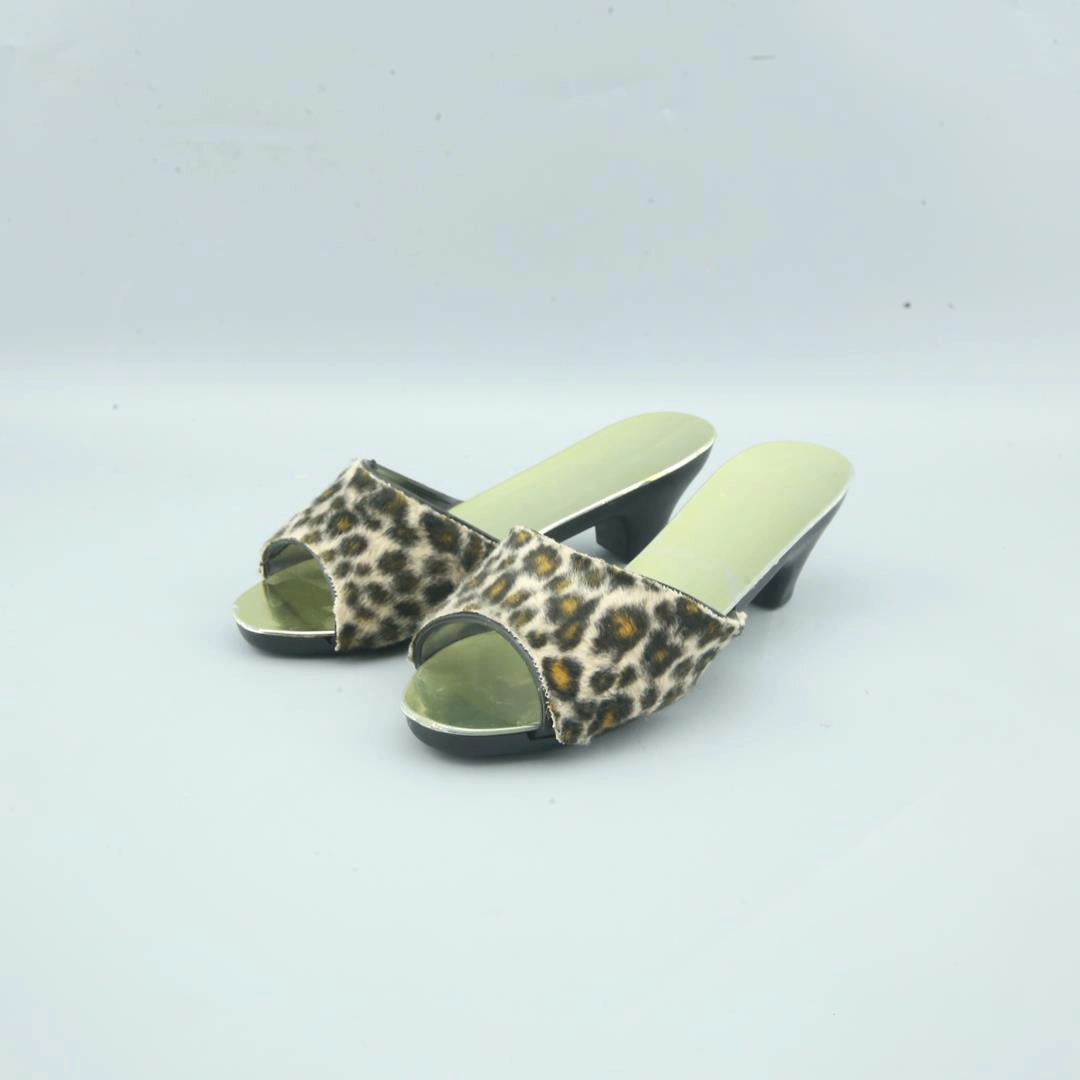 Fabric Slippers AMERICAN BRAND .