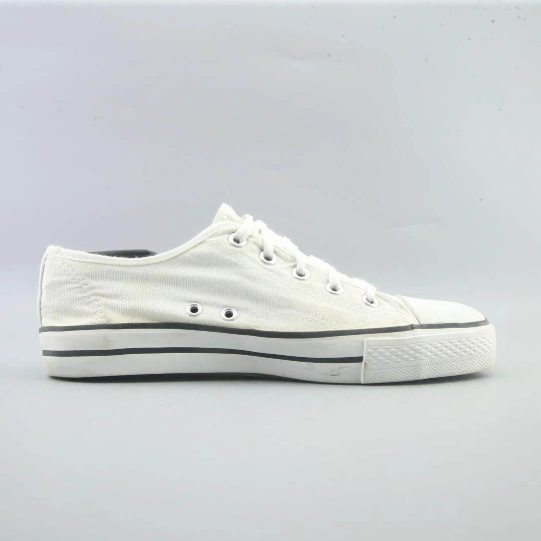 AMERICAN BRAND . Shoes Casual Outfit