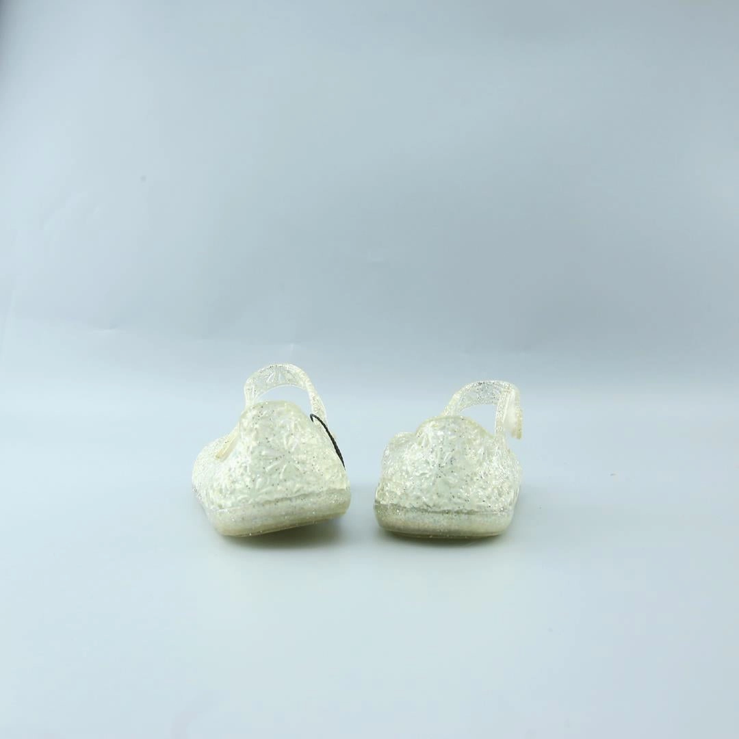 AMERICAN BRAND . Sandals Hotel Dominican Republic