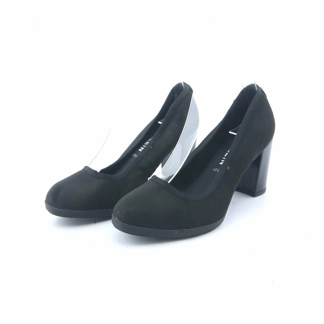 High Heels For History ANNE KLEIN IFLEX