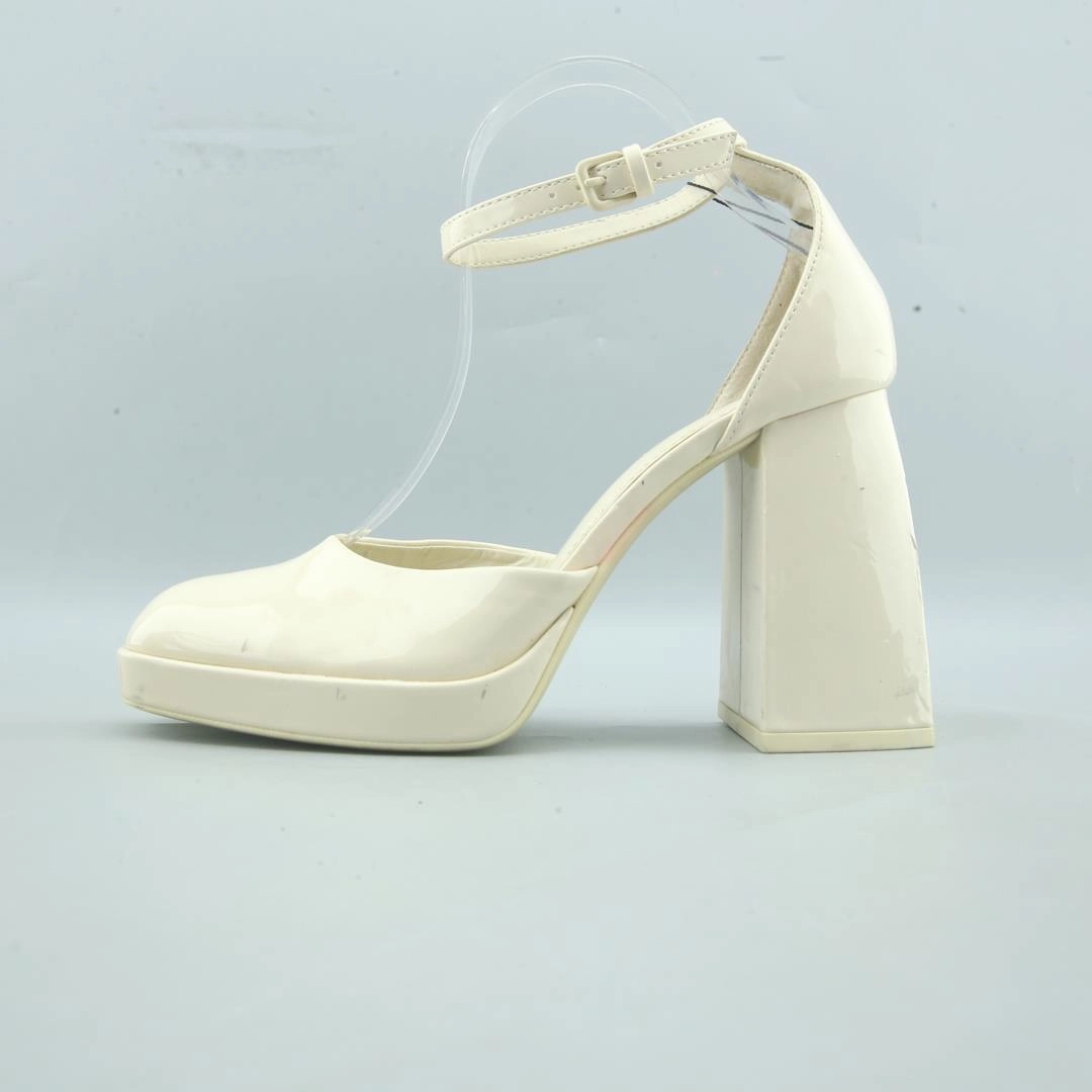 BERSHKA . High Heel Boots With Platform