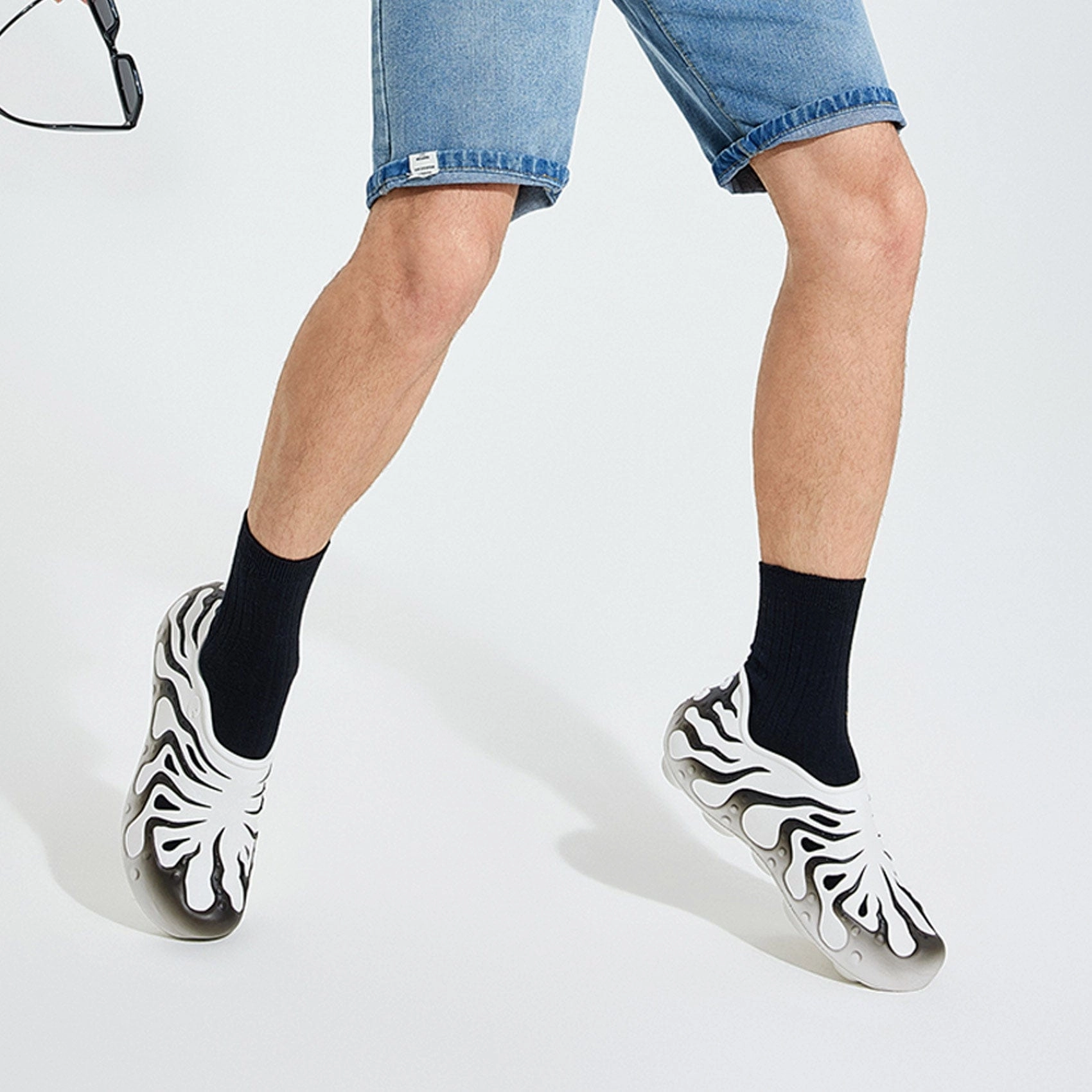 Black & White Octopus II Men Sandals Carnival