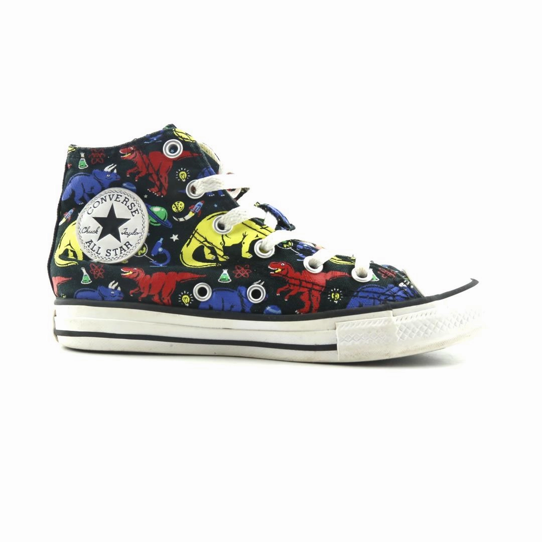 Sneakers Under $50 CONVERSE CHUCK TAYLOR ALL STAR