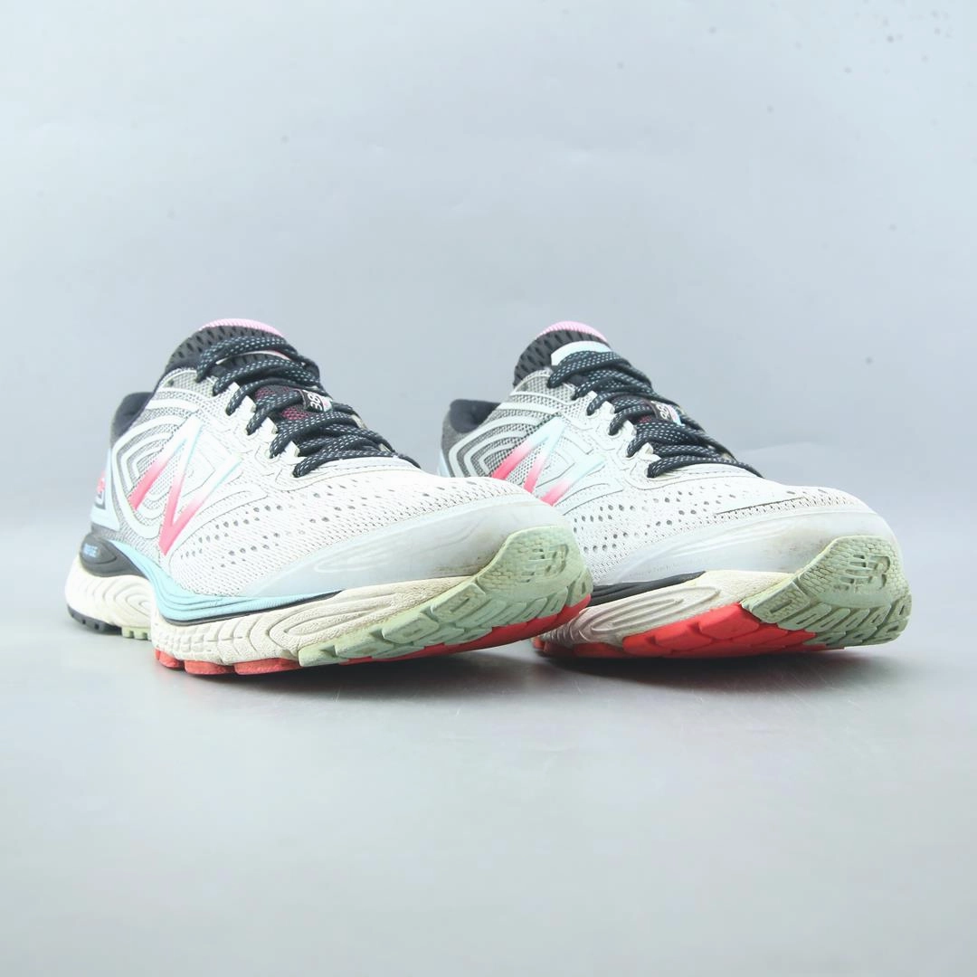 New Balance Womens Shoes Yellow NEW BALANCE 880V7