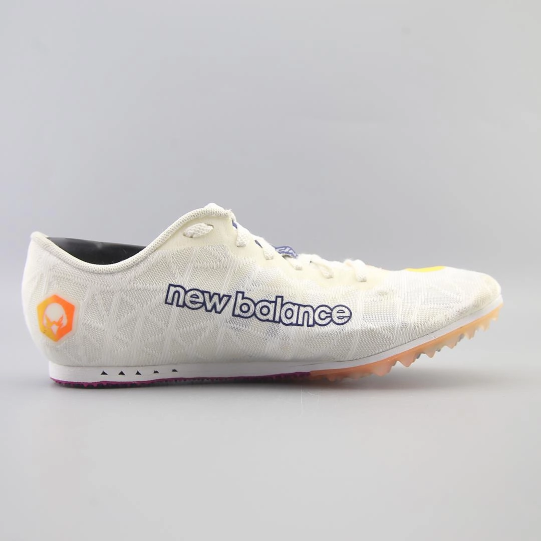 New Balance Negros Y Blancos NEW BALANCE MD500V8