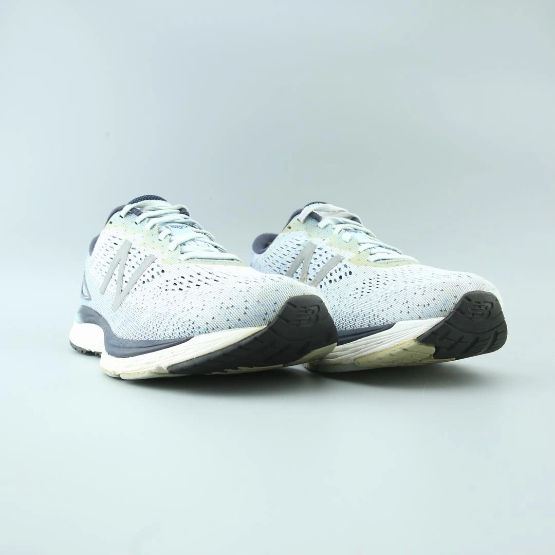 New Balance 574 Gray White NEW BALANCE 880V9