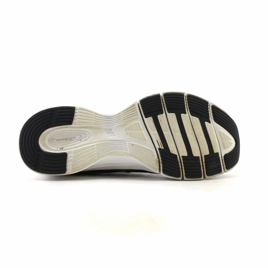 NEW BALANCE 715V2 New Balance 9060 Moonbeam Grey