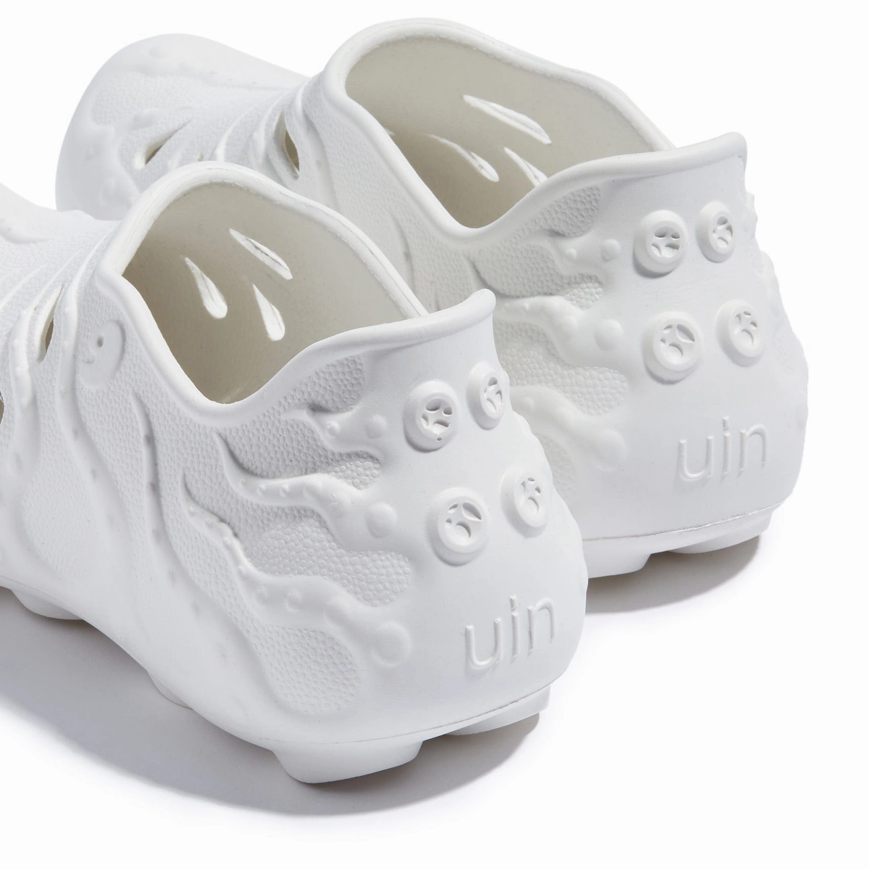 Bright-Moon White Octopus II Men Swiftwater Mesh Deck Sandals