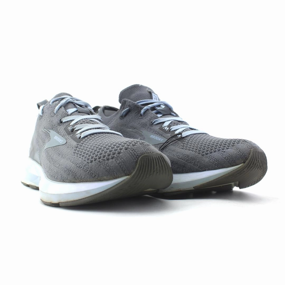 BROOKS LEVITATE 3 Best Extra Cushion Running Shoes