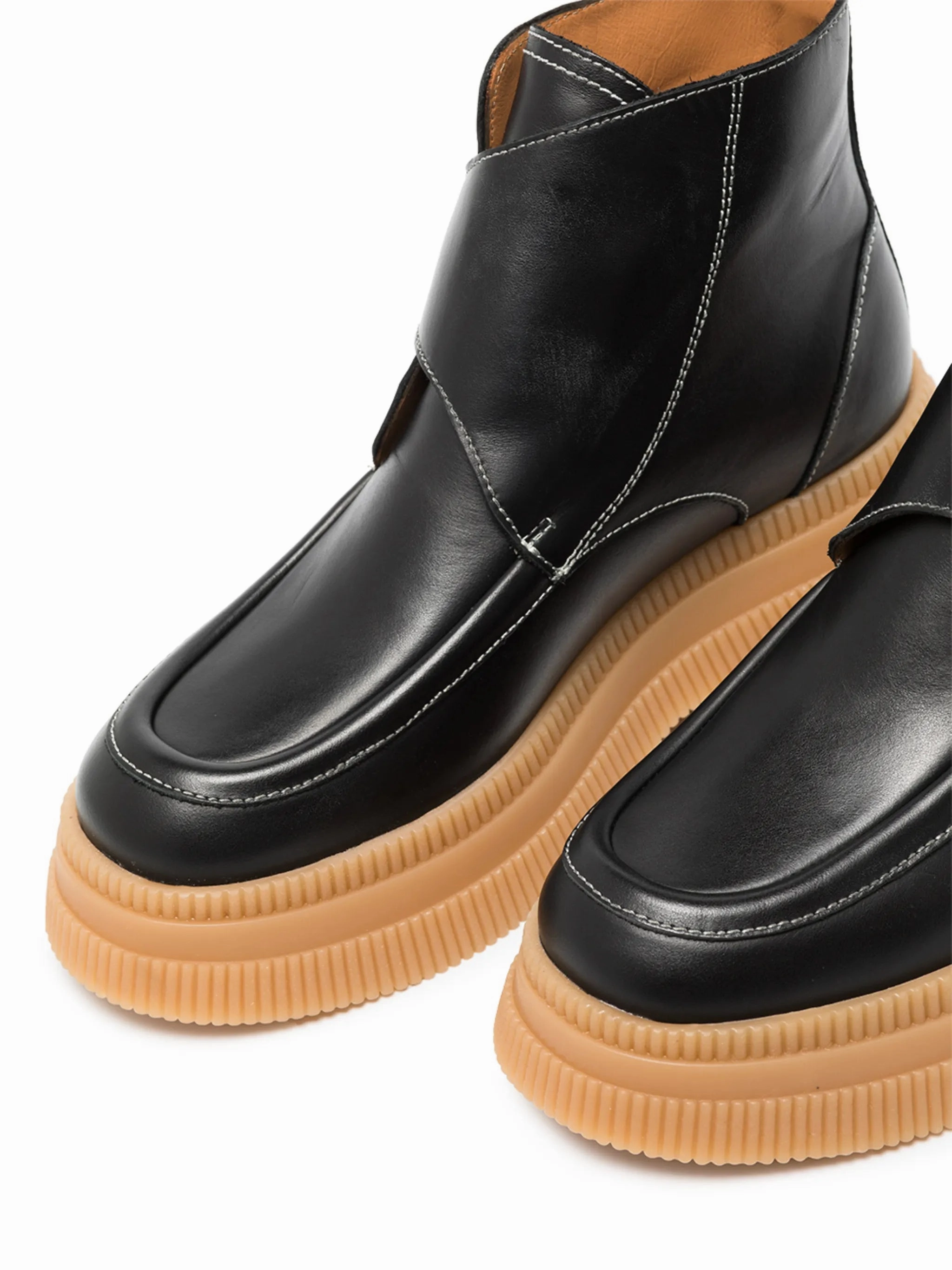 buckle-strap platform boots Boots Stretcher