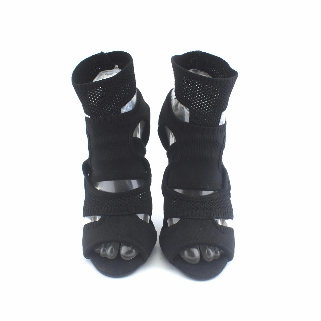 CAPE ROBBIN . Boots Heels