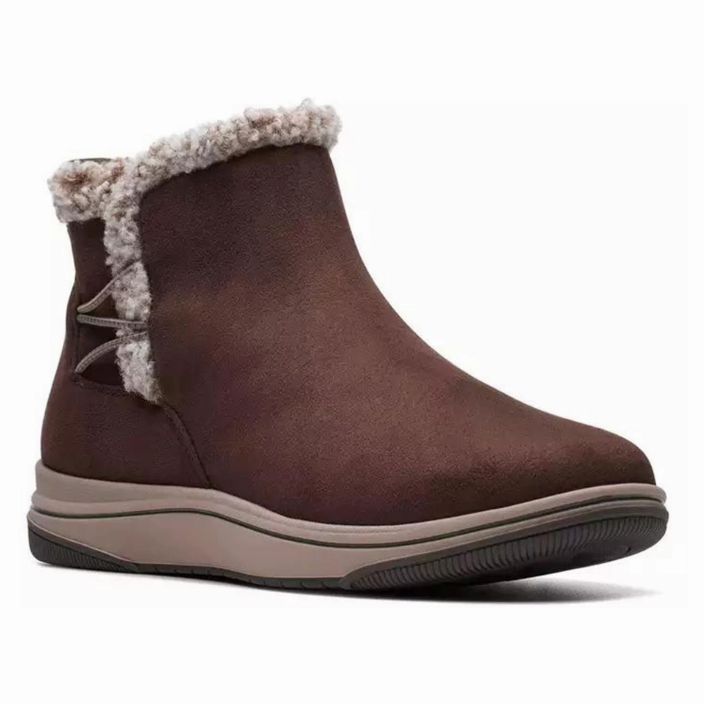 Clarks Breeze Fur Dark Brown Winter Bootie (Women's) Hunters Boots