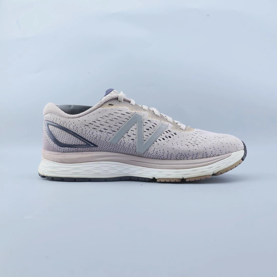 New Balance 150 NEW BALANCE 880V9