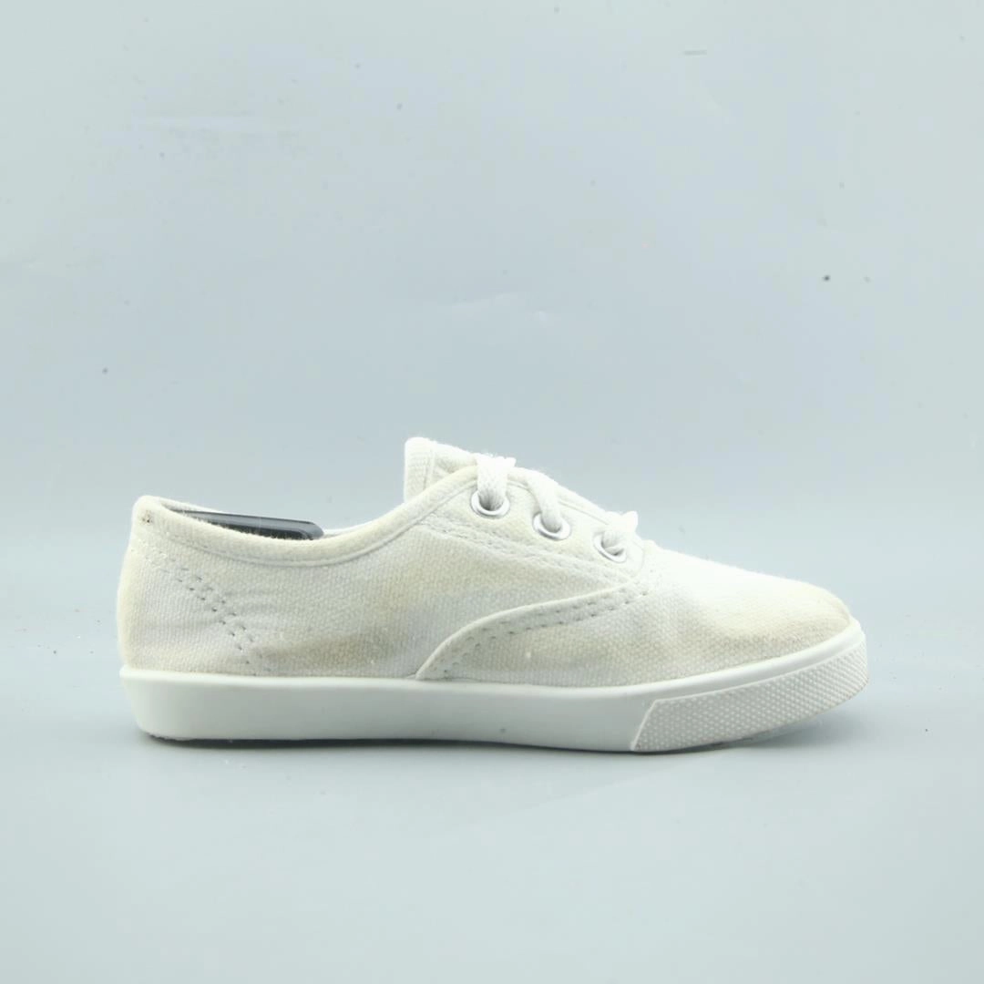 Tights And Sneakers FADED GLORY .