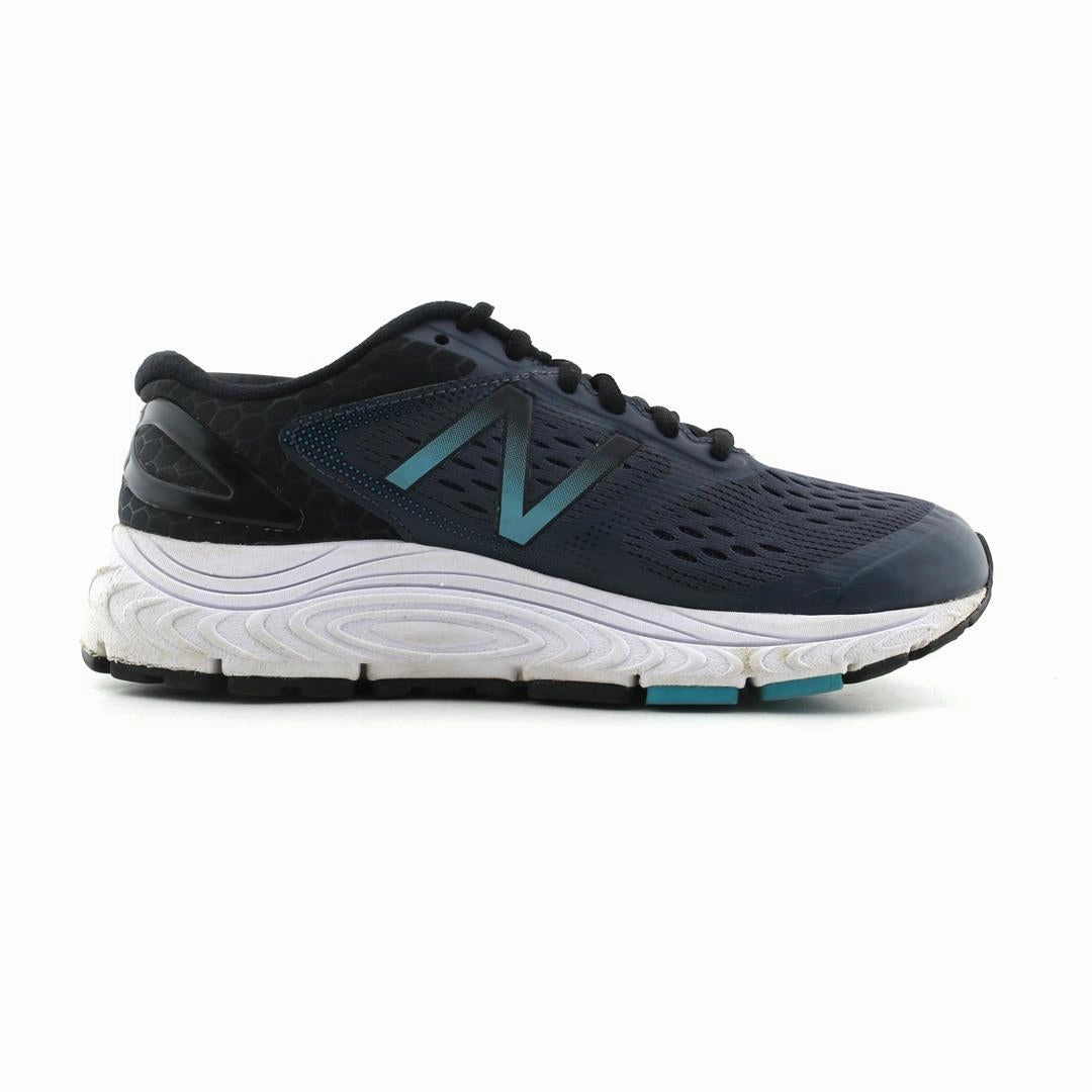 Hovr Running Shoes NEW BALANCE 840 V4