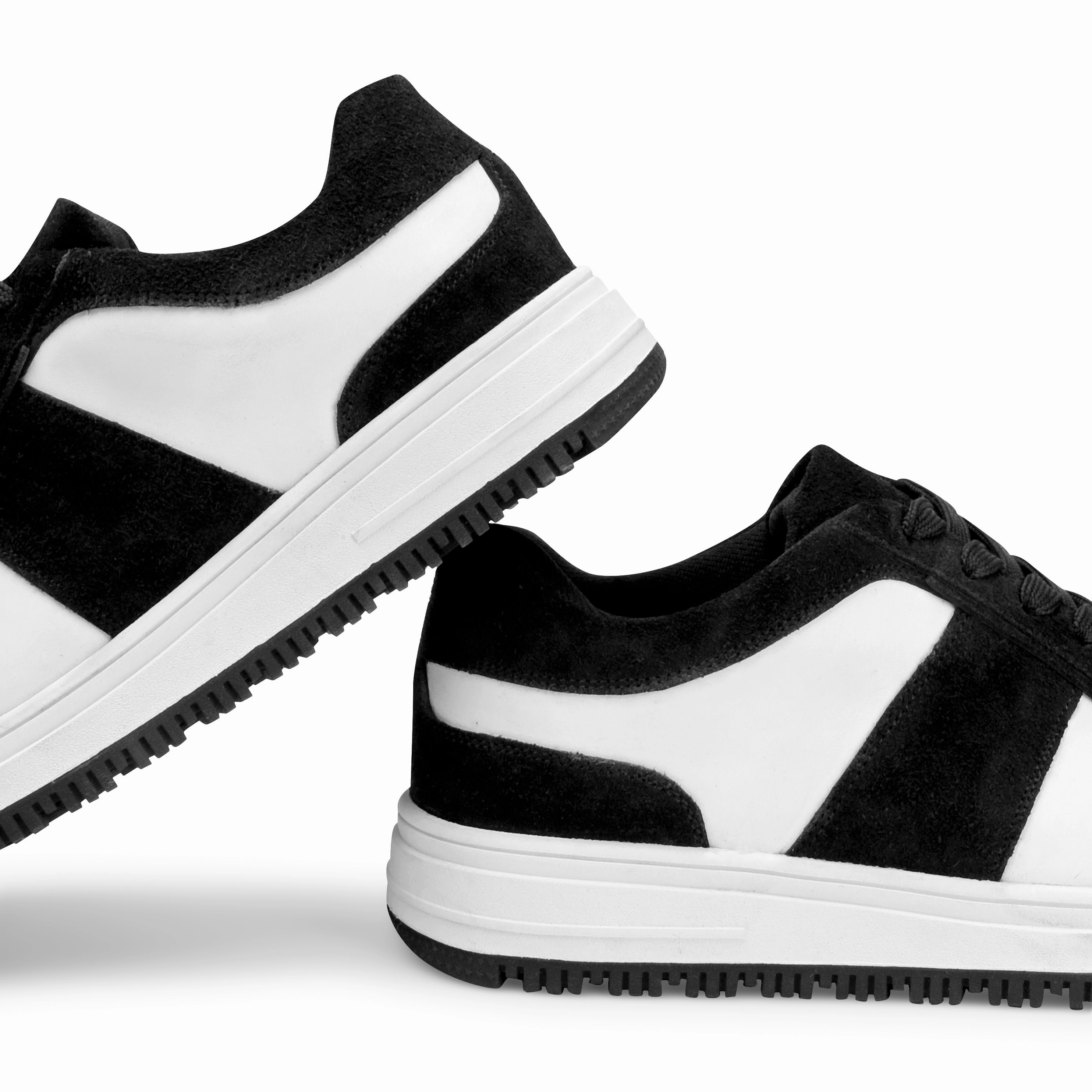 Contrast Walk Parkour Sneakers