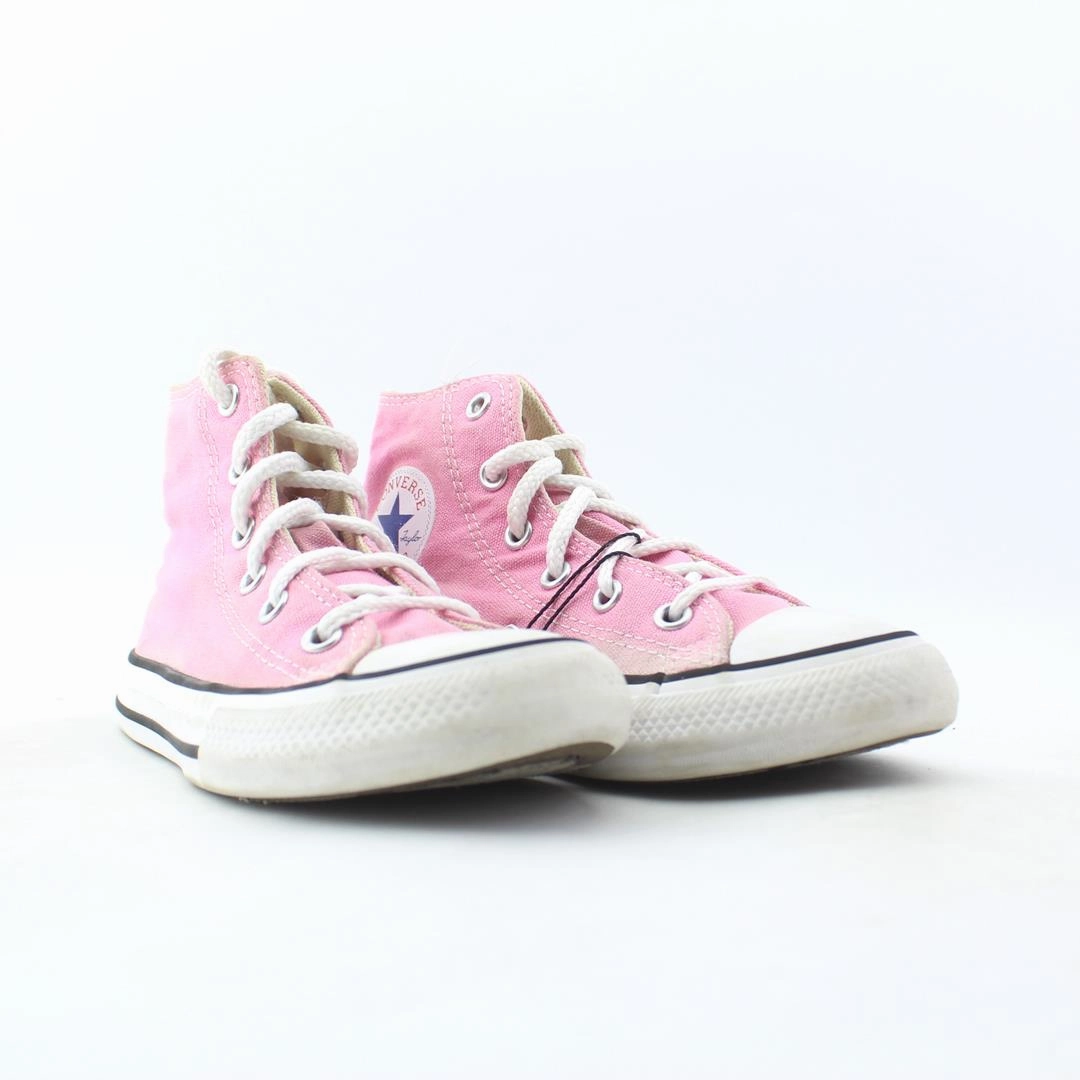 CONVERSE CHUCK TAYLOR ALL STAR Sneakers And A Dress