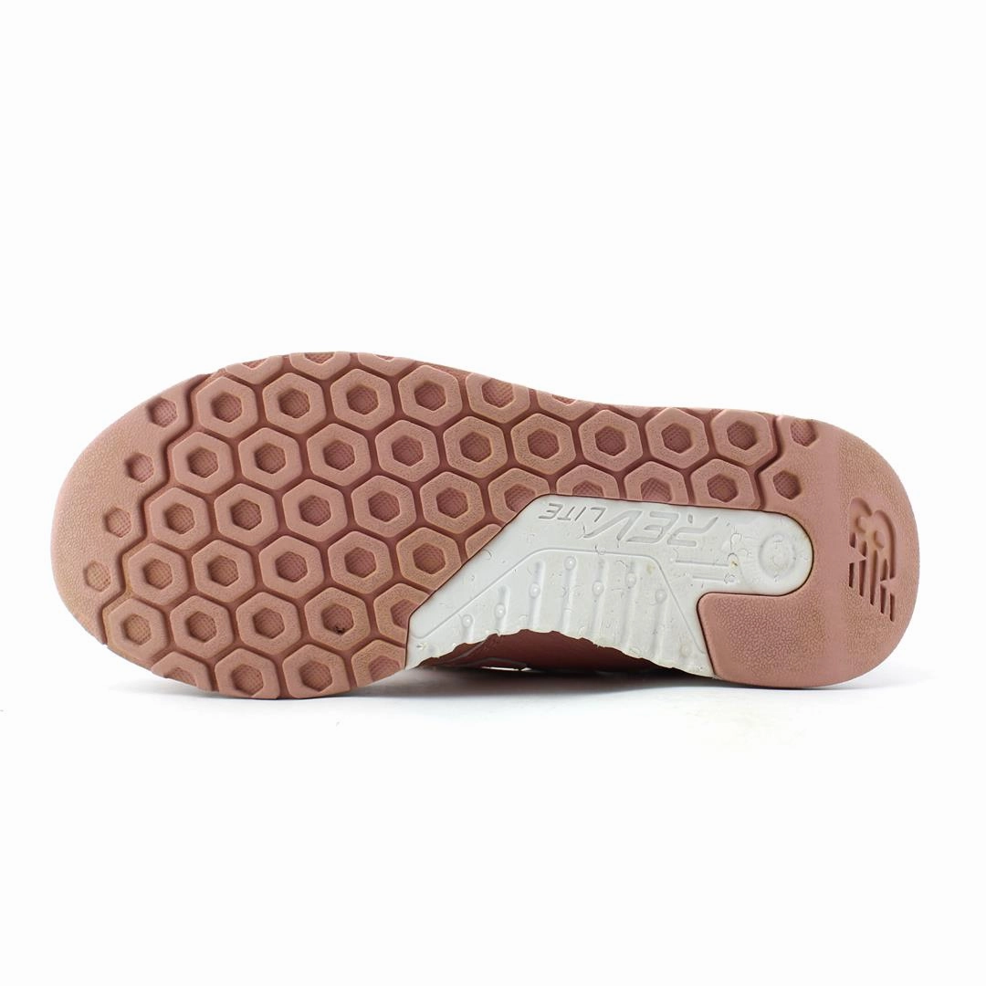 NEW BALANCE 247 New Balance 908