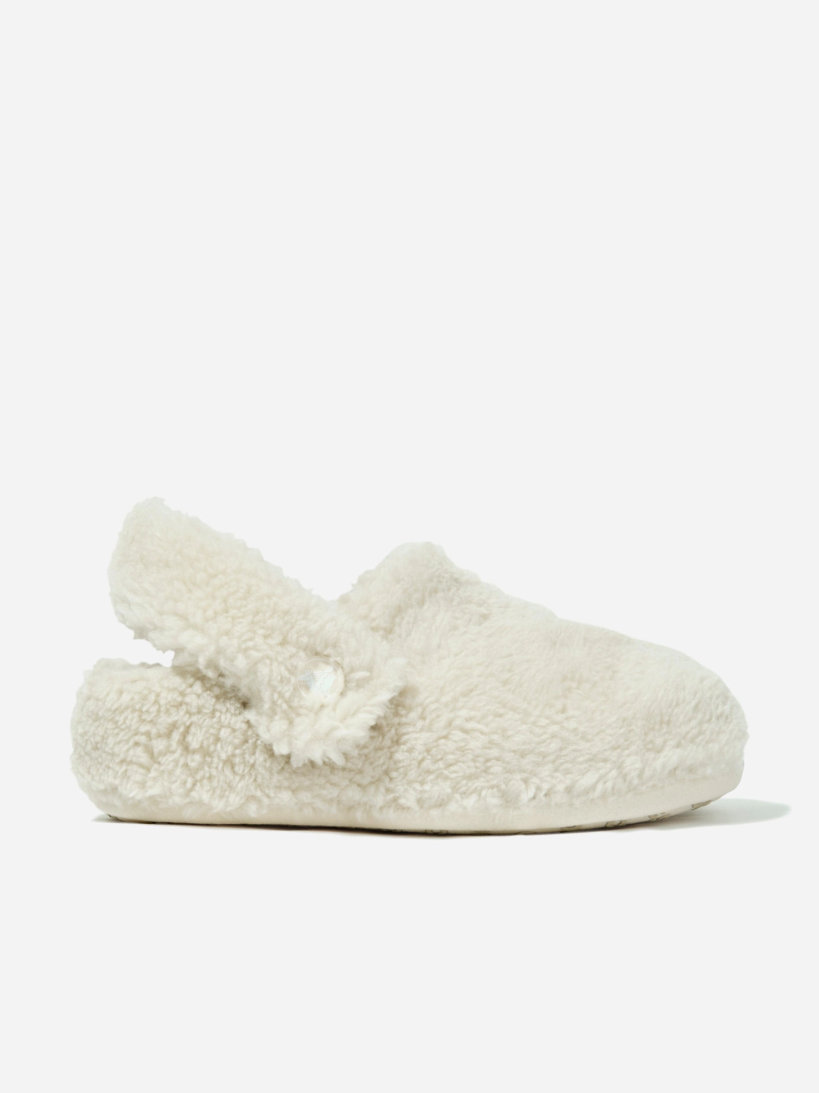 Zero Slippers Crocs Kids Classic Cozzzy Slipper in Ivory