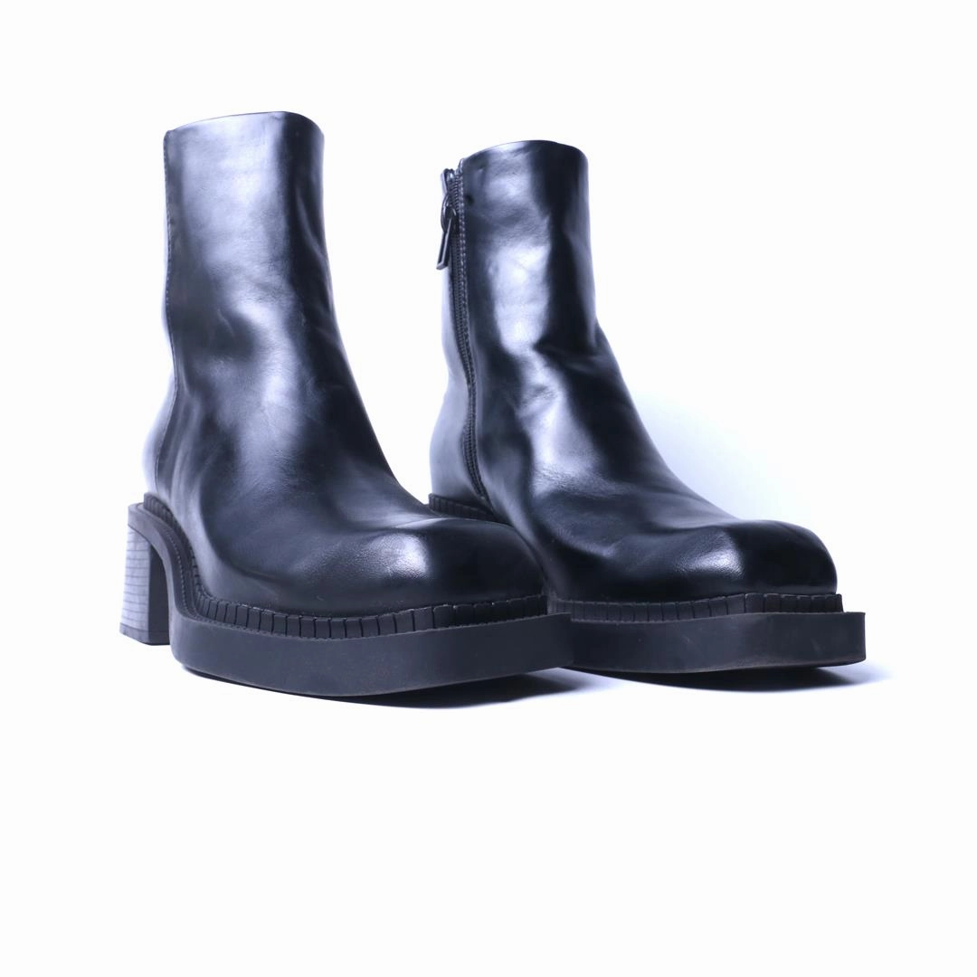 Short High Heeled Boots ZARA. .