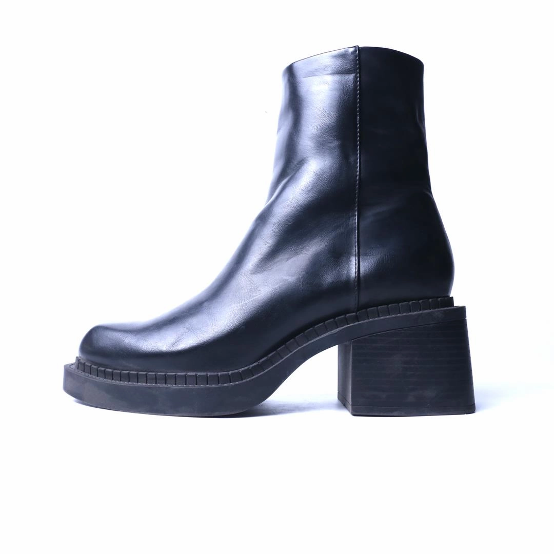 ZARA. . Nancy Pelosi High Heels