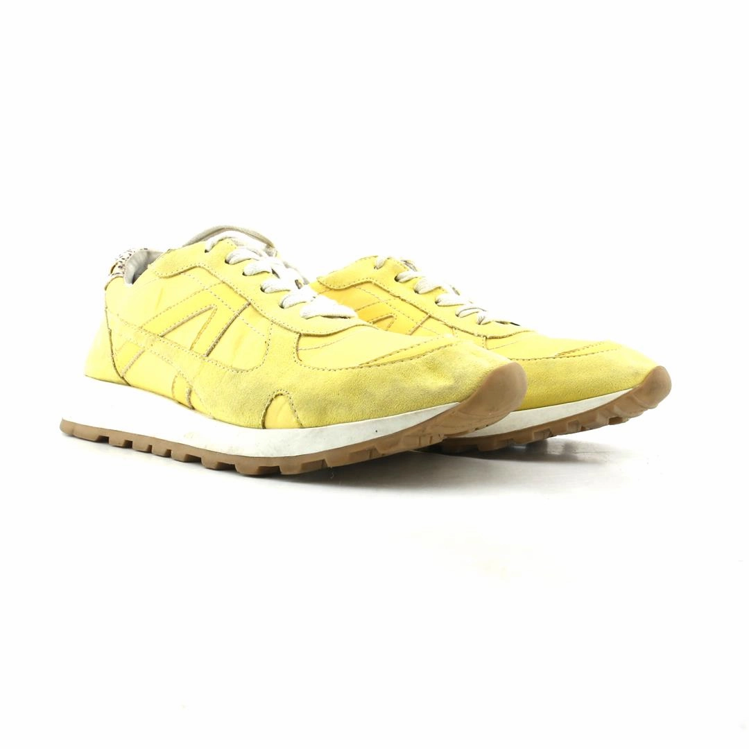 DOLCE VITA  MARKUS Casual Shoes Style Guide