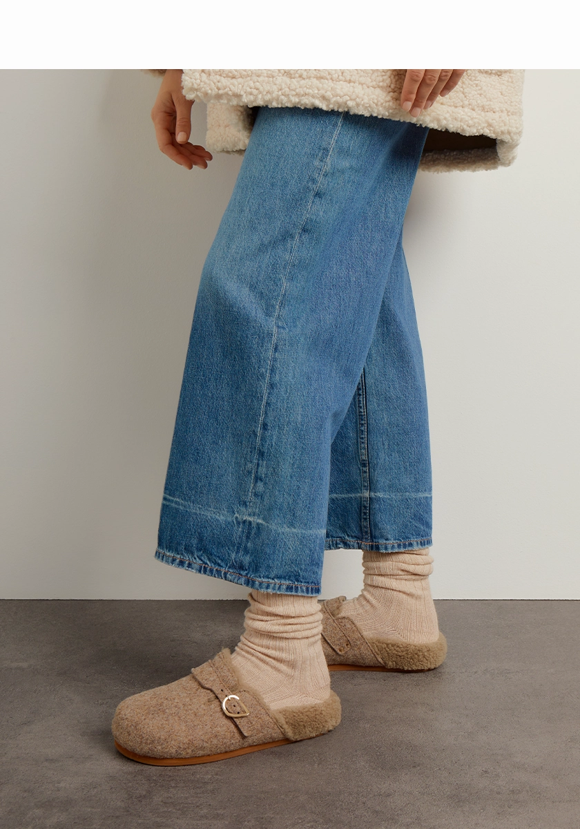 Vasilitsa Beige Doc Marten Flower Sandals