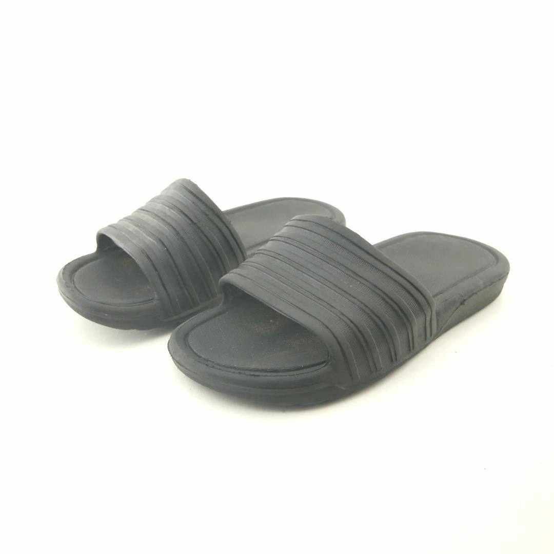 Hairy Feet Slippers USA .