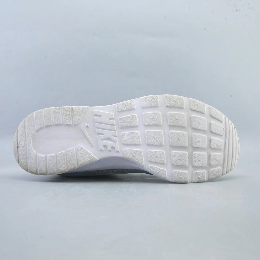 NIKE TANJUN Running Shoe For Arch Support