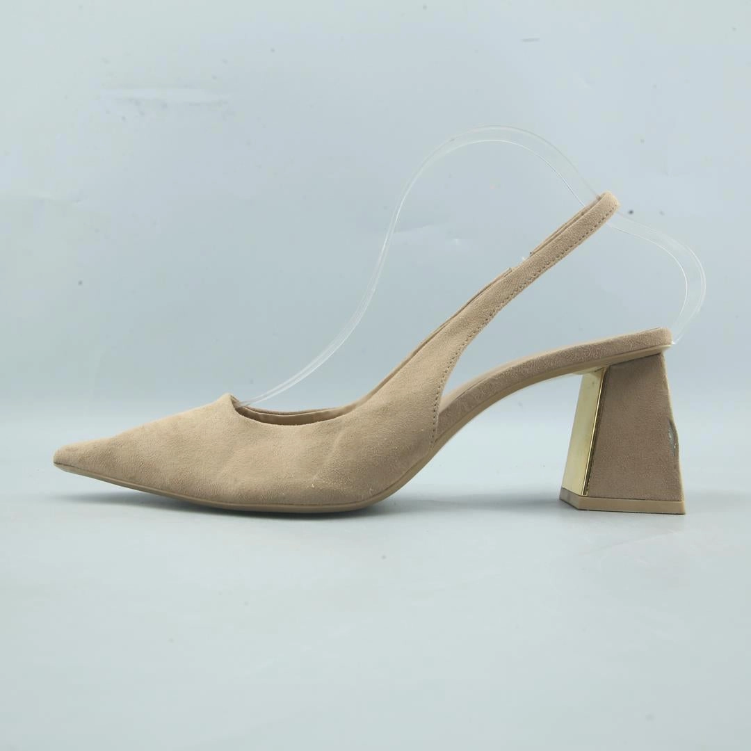 Knee High Boots With Small Heel ZARA. .