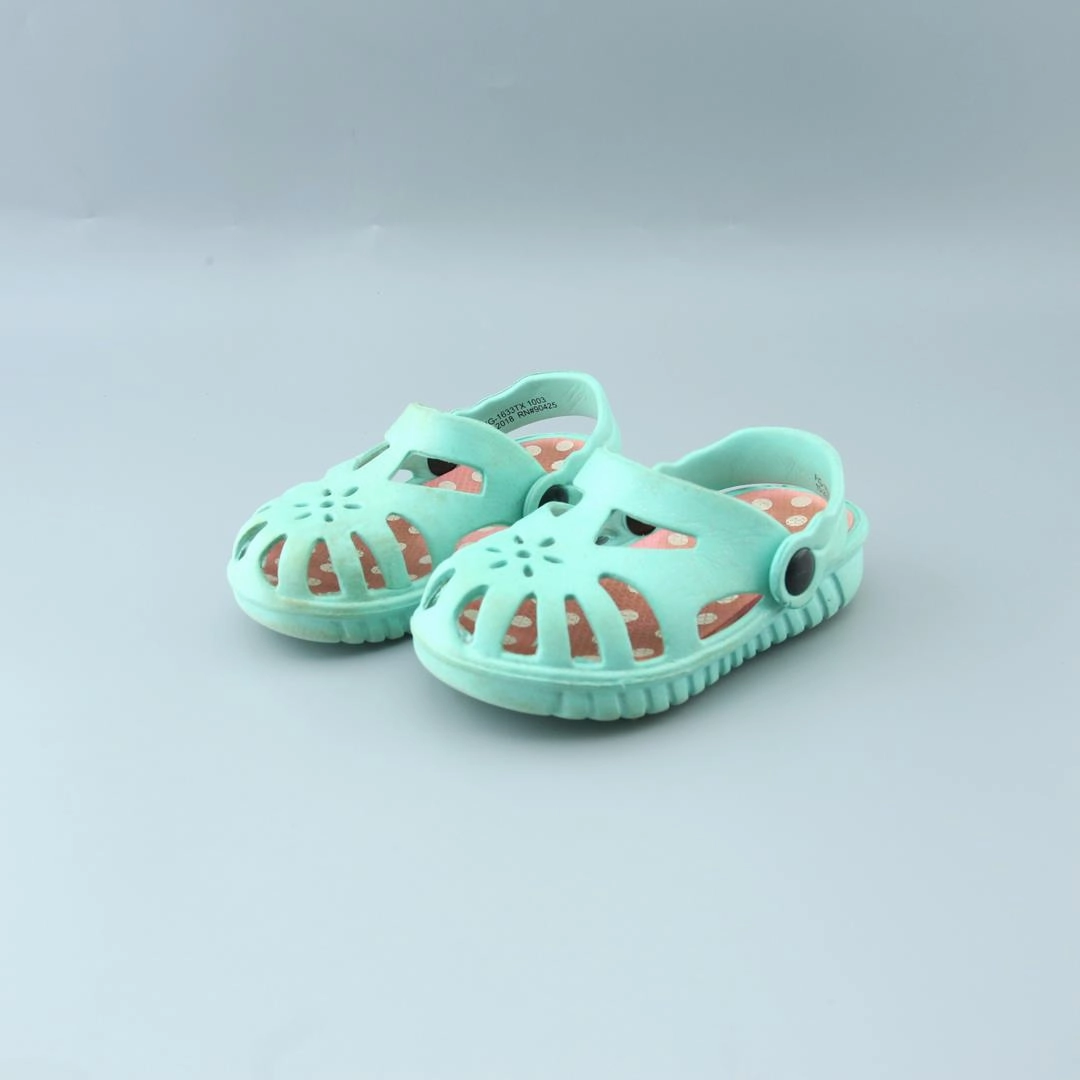 Comfortable Slide Sandals AMERICAN BRAND .