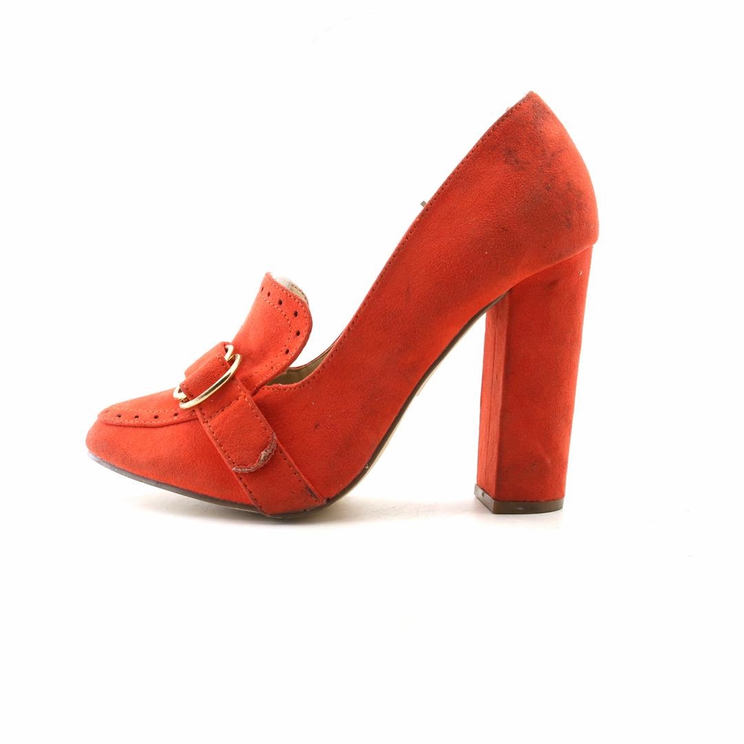 EVA MENDES . Knee High Boots Small Heel